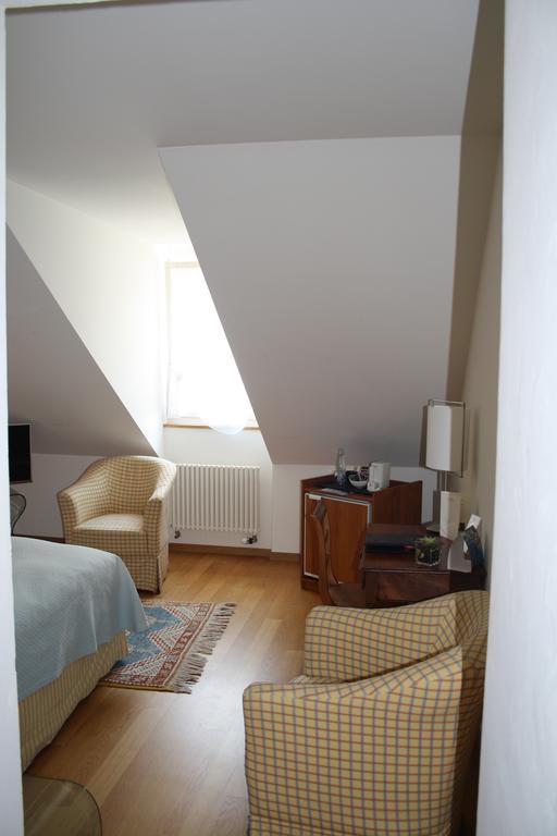 Hotel Restaurant Au Sauvage Freiburg im Üechtland Zimmer foto